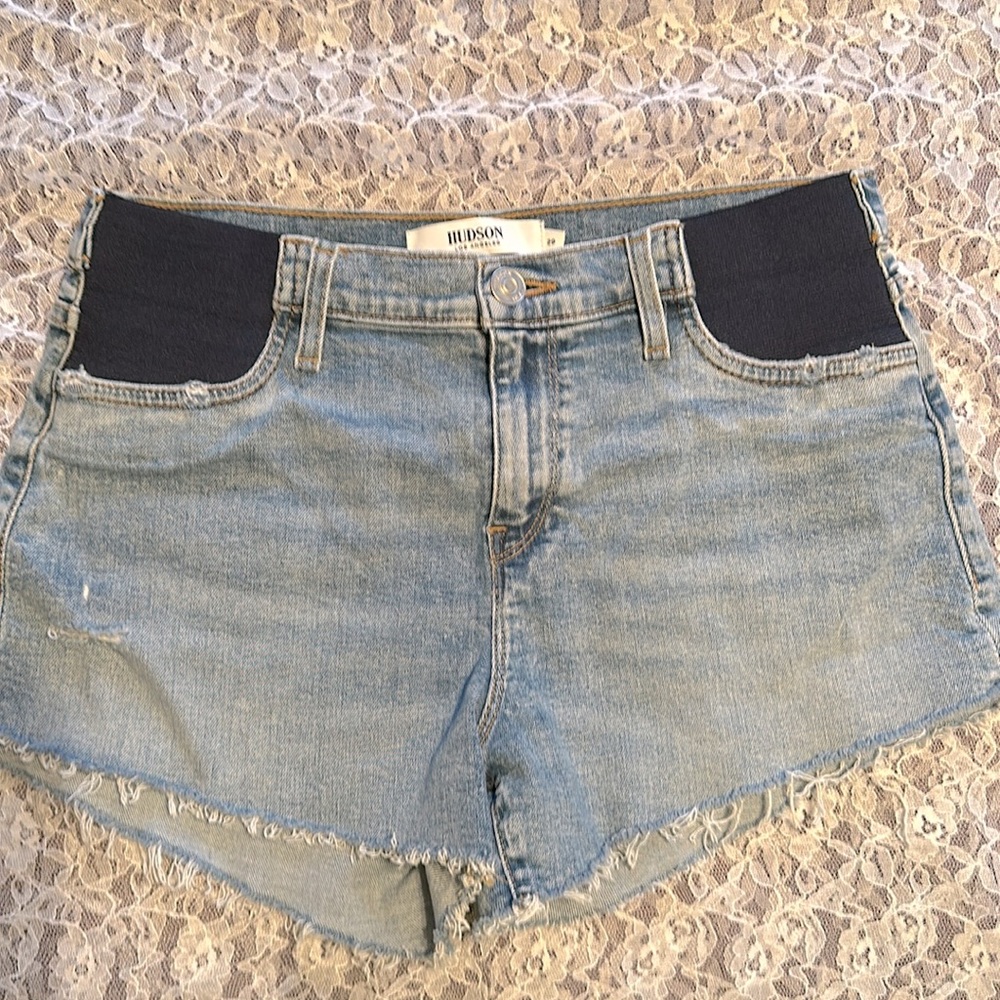EUC LIKE NEW HUDSON cutoff shorts sz 29 front elastic panels rear pockets
